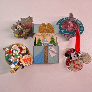 Official Disney Pin Trading Christmas 5 Pin Set | Limited Edition Holiday Pins